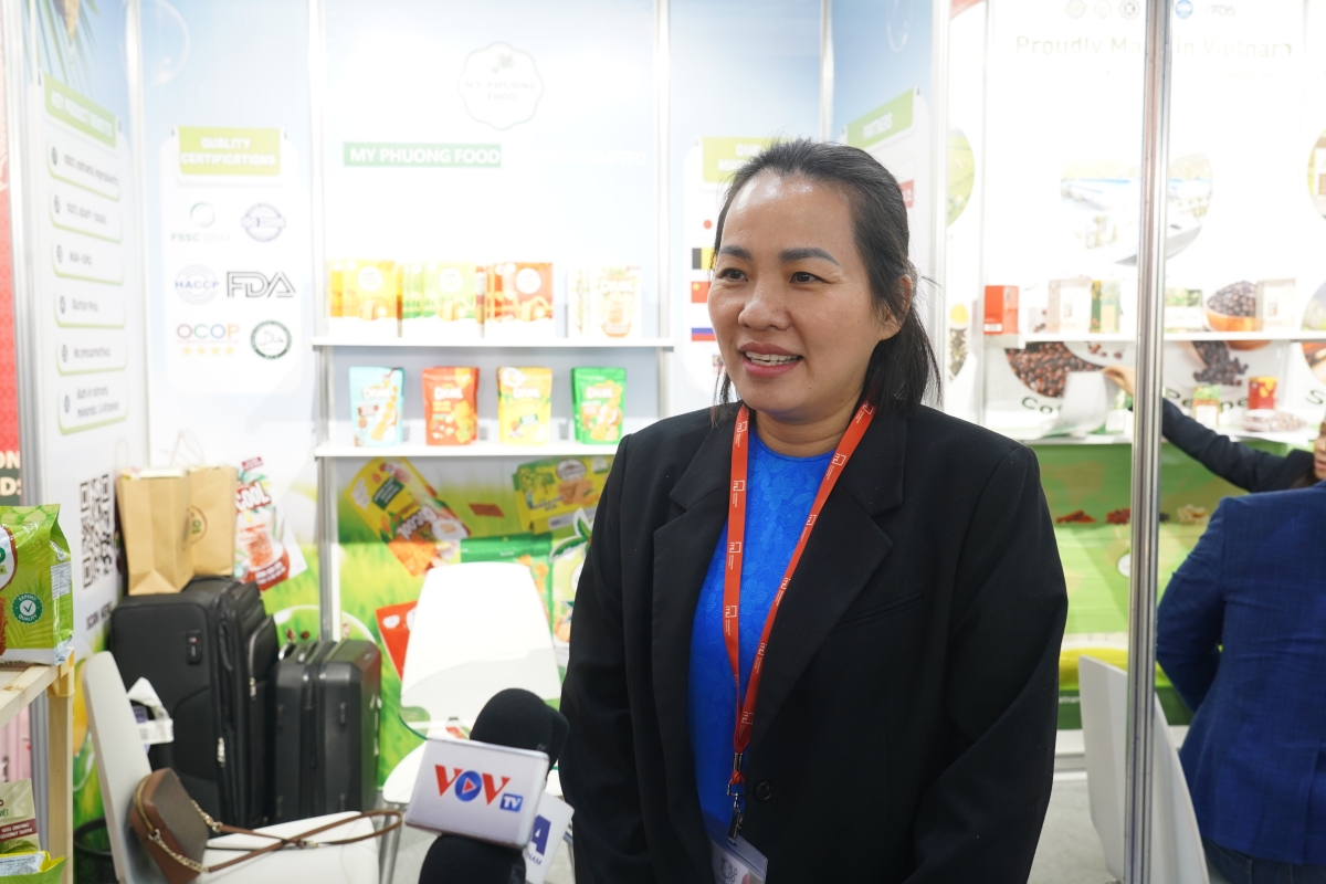 Ba-Mai-Thi-Y-Nhi-Giam-doc-Cong-ty-thuc-pham-My-Phuong-Da-Nang-tra-loi-phong-van-cua-phong-vien-Dai-TNVN